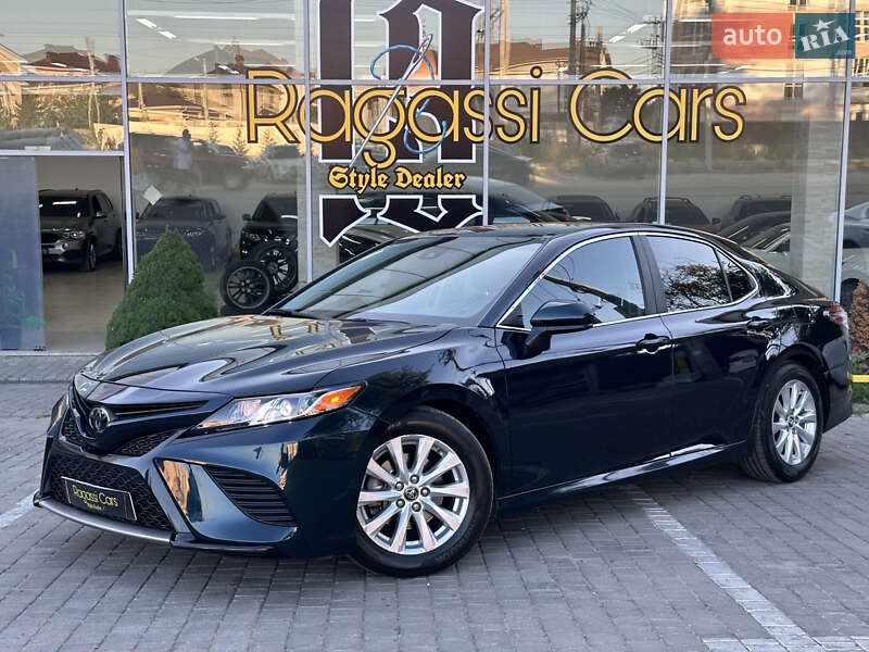 Toyota Camry 2017