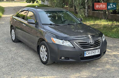 Седан Toyota Camry 2007 в Черновцах