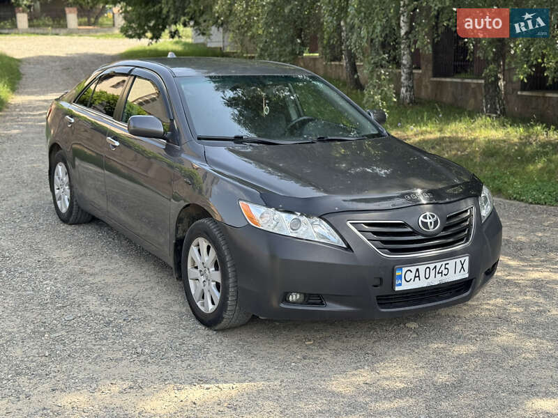 Седан Toyota Camry 2007 в 