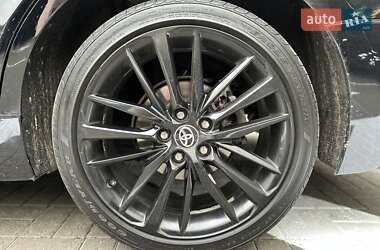 Седан Toyota Camry 2021 в 