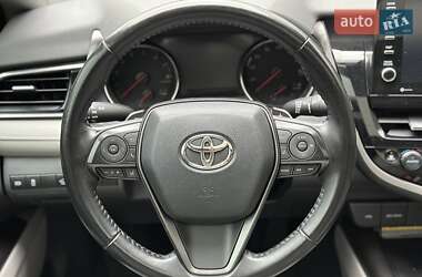 Седан Toyota Camry 2021 в 