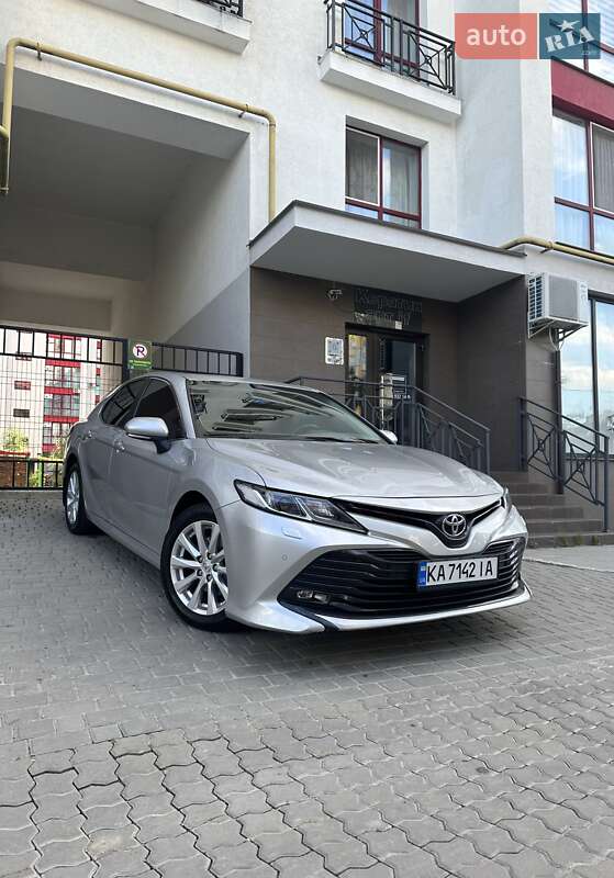 Седан Toyota Camry 2018 в Івано-Франківську фото Седан Toyota Camry 2018 в Івано-Франківську