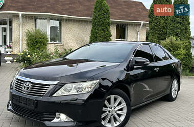 Седан Toyota Camry 2012 в Харькове