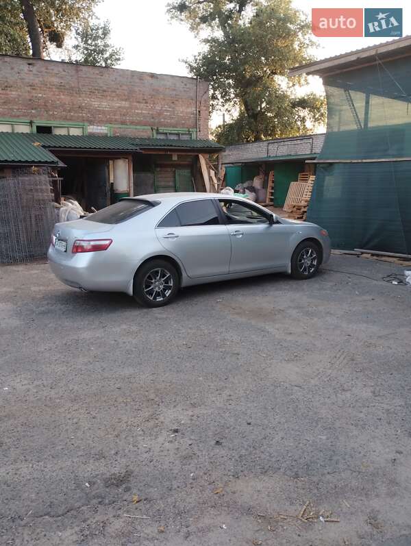 Седан Toyota Camry 2007 в Черкасах