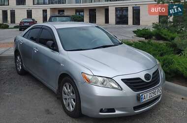 Седан Toyota Camry 2006 в Киеве