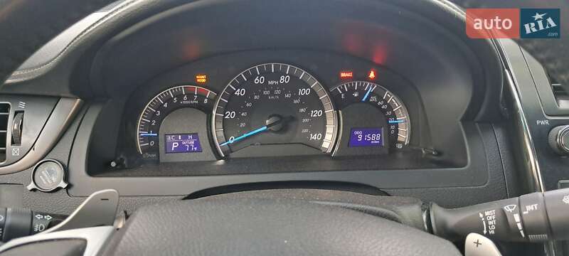 Седан Toyota Camry 2014 в Миколаєві