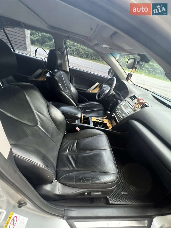 Седан Toyota Camry 2006 в Виннице