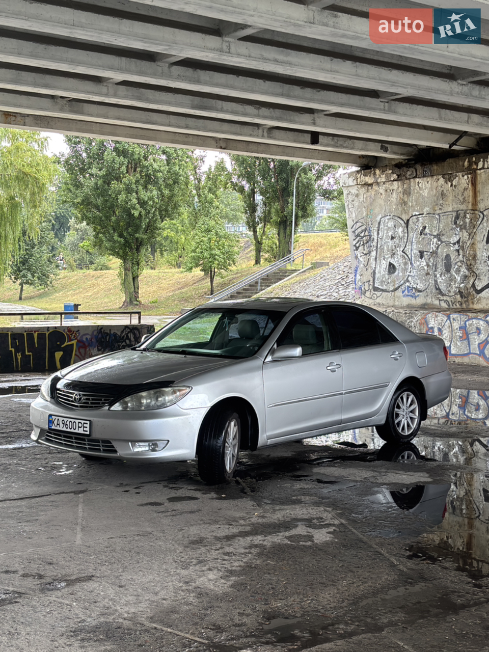 Продам власний автомобіль, стан сів поїхав, 


•МАКСИМАЛЬНА КОМПЛЕКТАЦІЯ 
•Якісно перешитий салон 
•Все життя обслуговувалась на профільному СТО
•Клімат працює
•Магнітола з Bluetooth
•Підігрів сидінь
•Люк працює, не тече
•Всі лампи замінені на діодні
•Двигун масла не бере, їде так як повинен / по ходовій нічого не стукає
•Задні парктроніки
•Стоять гарні диски без бардюрки
•З МАШИНОЮ ВІДАЮ КОМПЛЕКТ НОВОЇ ЗИМОВОЇ ГУМИ (проїхав 2 тис.) 
• 2 комплекти ключів


НЕДОЛІКИ:
•На задньому крилі та порозі є рижики
•Літню гуму потрібно буде замінити 

ТОРГ ПРИСУТНІЙ, можливий обмін 
ПОВНІСТЮ ОБСЛУЖЕНА 22.09.2025 і чекає нового власника 
04.11.2025 - діагностика двигуна - питань немає


