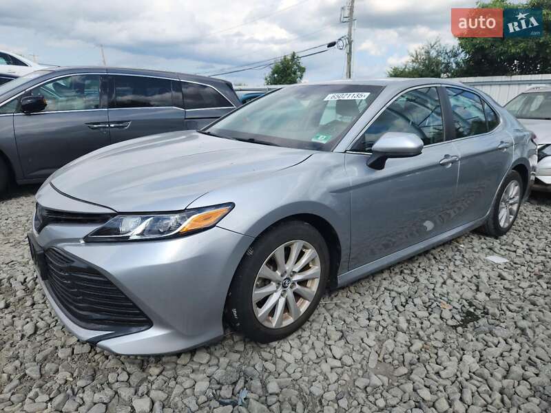 Toyota Camry 2018