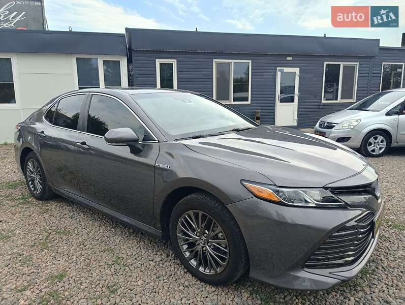 Седан Toyota Camry 2019 в Одессе
