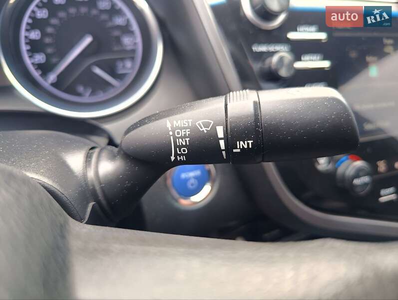 Седан Toyota Camry 2019 в Одессе