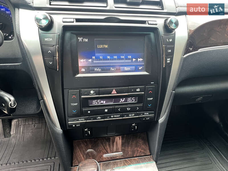 Седан Toyota Camry 2017 в Тернополі