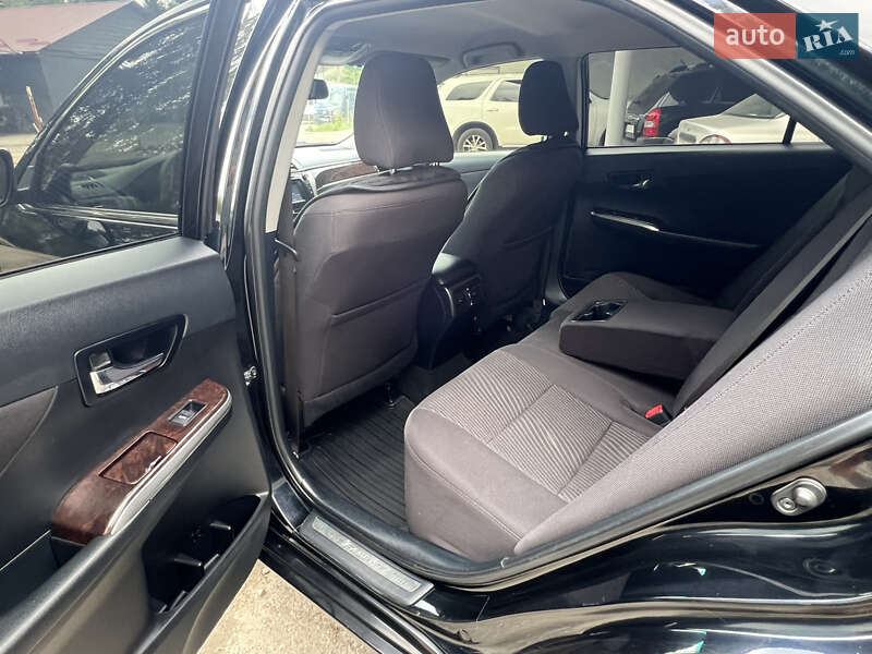 Седан Toyota Camry 2017 в Тернополі