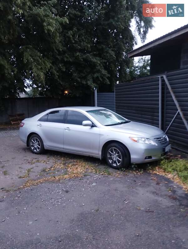 Седан Toyota Camry 2007 в Черкасах