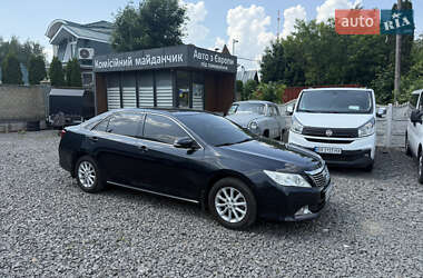 Седан Toyota Camry 2012 в Хмельницькому