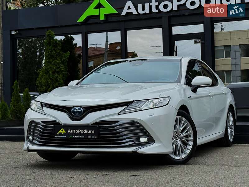 Toyota Camry 2020