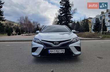 Седан Toyota Camry 2019 в Дніпрі