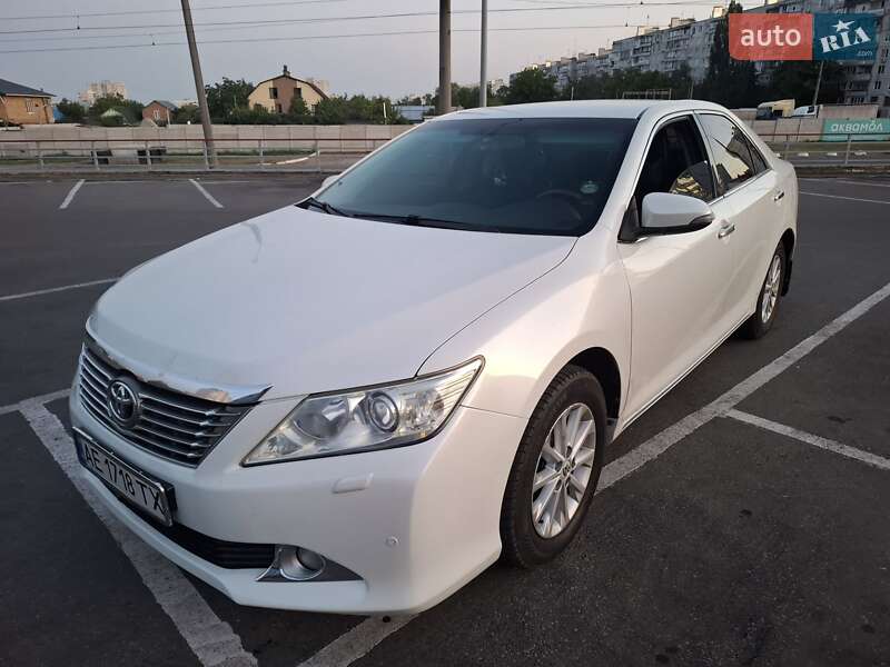 Toyota Camry 2011