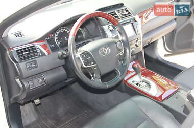 Седан Toyota Camry 2012 в Києві
