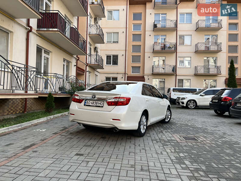 Седан Toyota Camry 2012 в Ужгороді фото 4 Седан Toyota Camry 2012 в Ужгороді