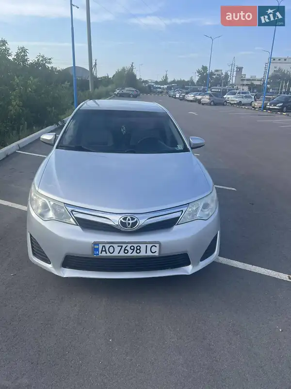 Toyota Camry 2012