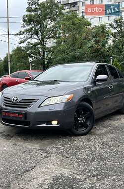 Седан Toyota Camry 2006 в Сумах
