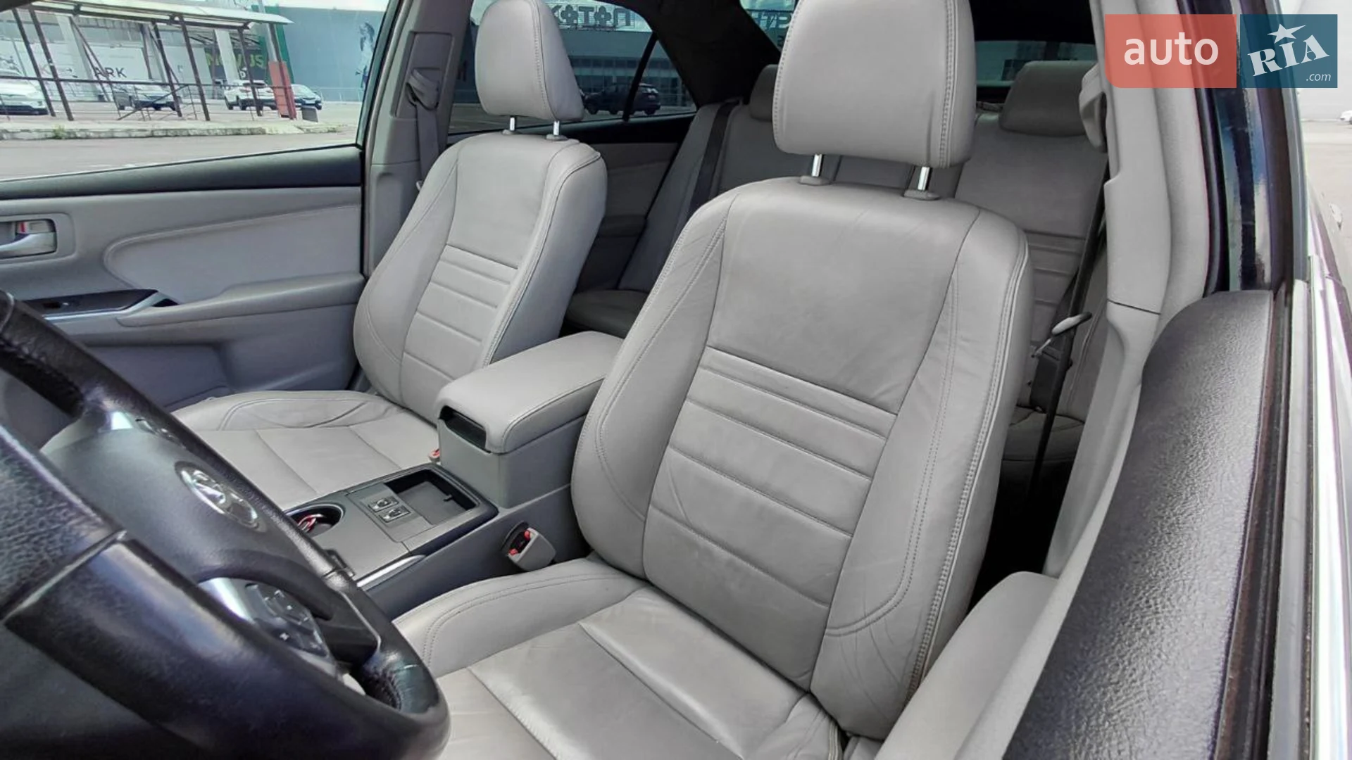2016 Toyota Camry - мініатюра 9