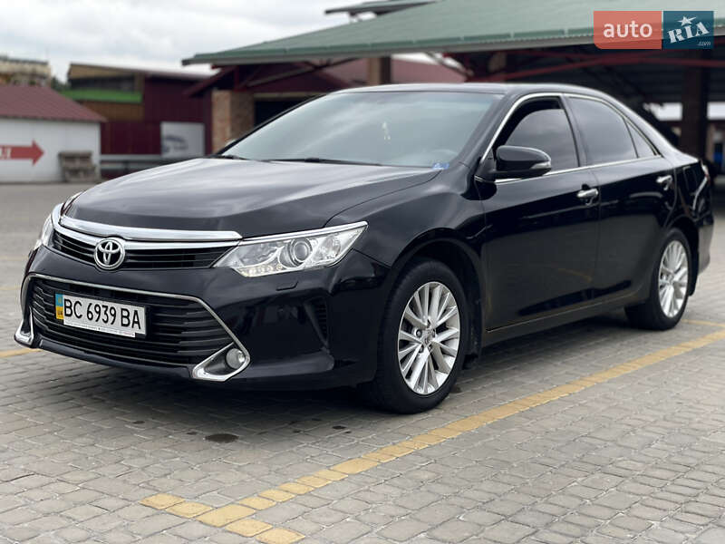 Toyota Camry 2015