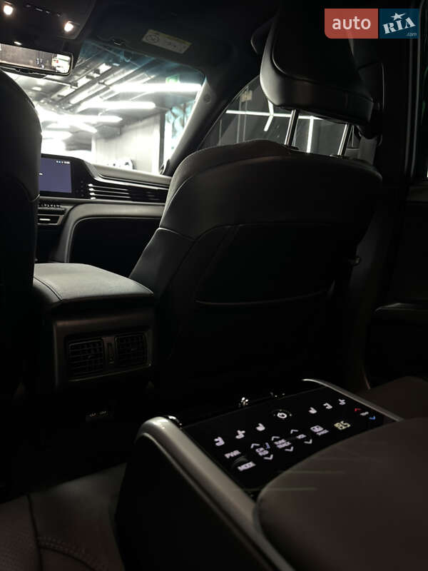 Седан Toyota Camry 2024 в Киеве фото 26 Седан Toyota Camry 2024 в Киеве