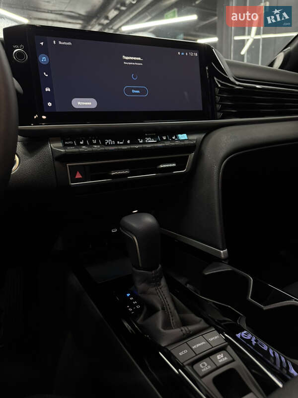 Седан Toyota Camry 2024 в Киеве фото 61 Седан Toyota Camry 2024 в Киеве