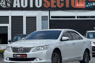 Седан Toyota Camry 2012 в Харкові
