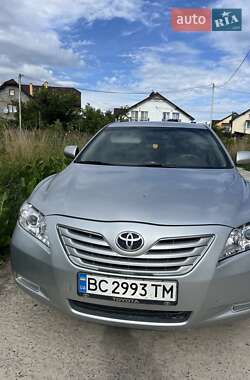 Седан Toyota Camry 2008 в Львові