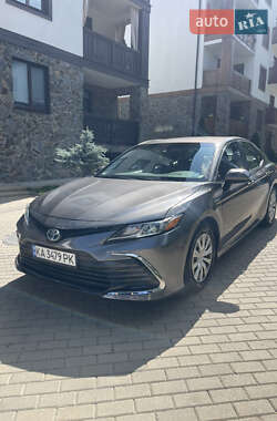 Седан Toyota Camry 2018 в Киеве