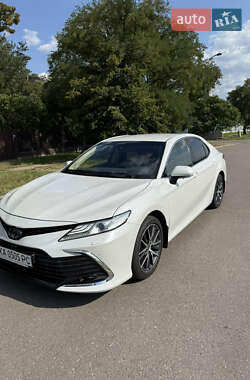 Седан Toyota Camry 2021 в Днепре