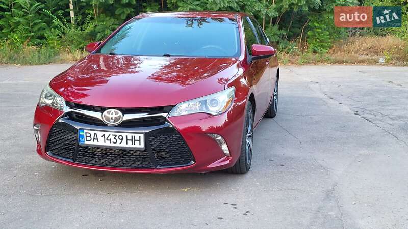 Седан Toyota Camry 2015 в Желтых Водах