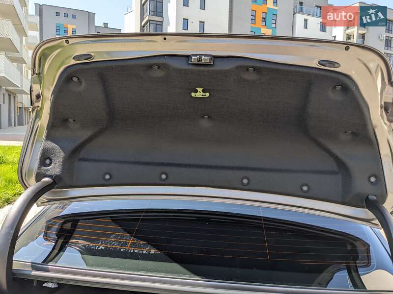 Седан Toyota Camry 2019 в Ивано-Франковске