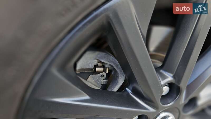 Седан Toyota Camry 2013 в Києві