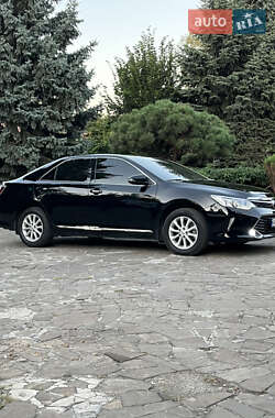 Седан Toyota Camry 2016 в Днепре