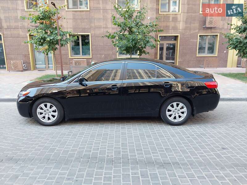 Седан Toyota Camry 2008 в Одессе
