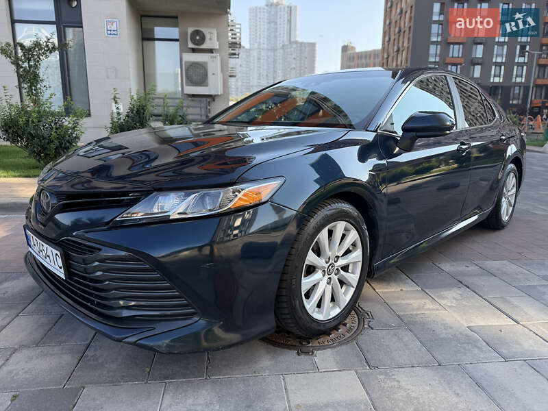 Toyota Camry 2018