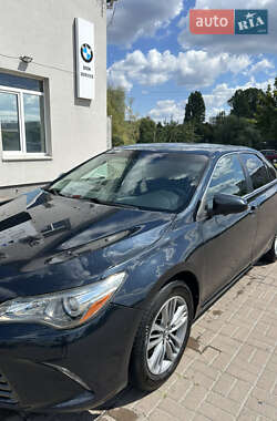 Седан Toyota Camry 2017 в Києві