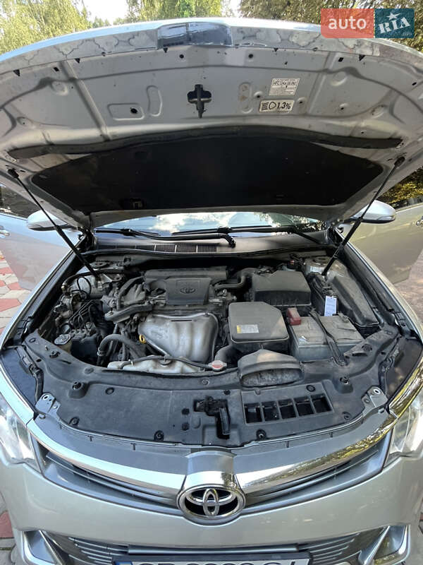 Седан Toyota Camry 2015 в Броварах