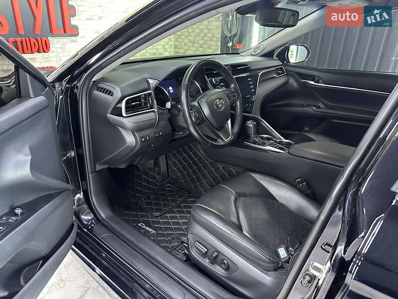 Седан Toyota Camry 2018 в Одесі