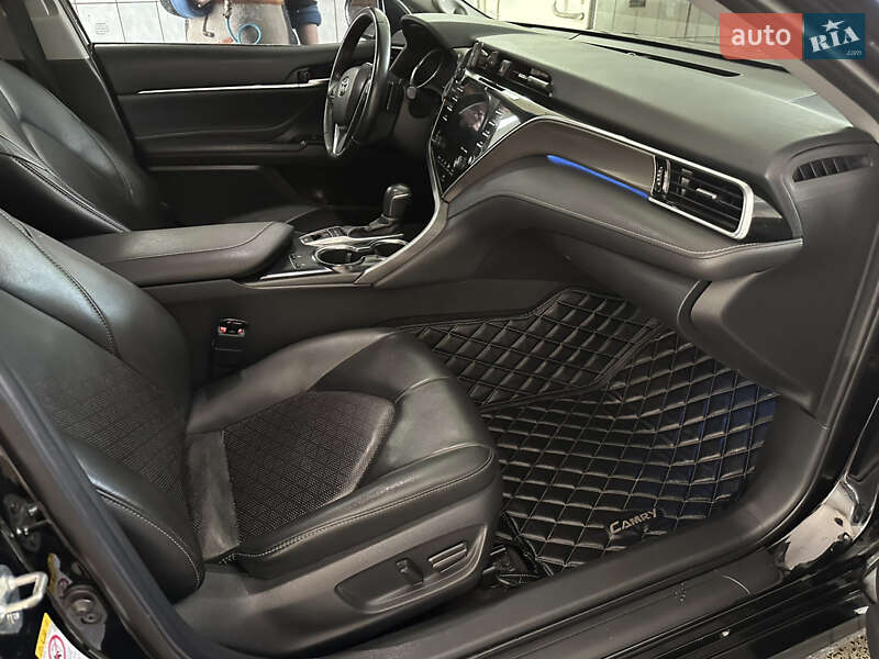 Седан Toyota Camry 2018 в Одесі