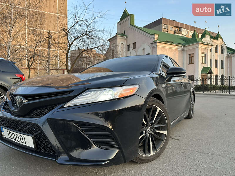 Седан Toyota Camry 2018 в Одесі