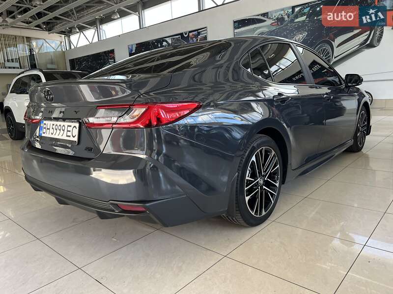 Седан Toyota Camry 2024 в Одесі