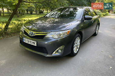 Седан Toyota Camry 2012 в Киеве