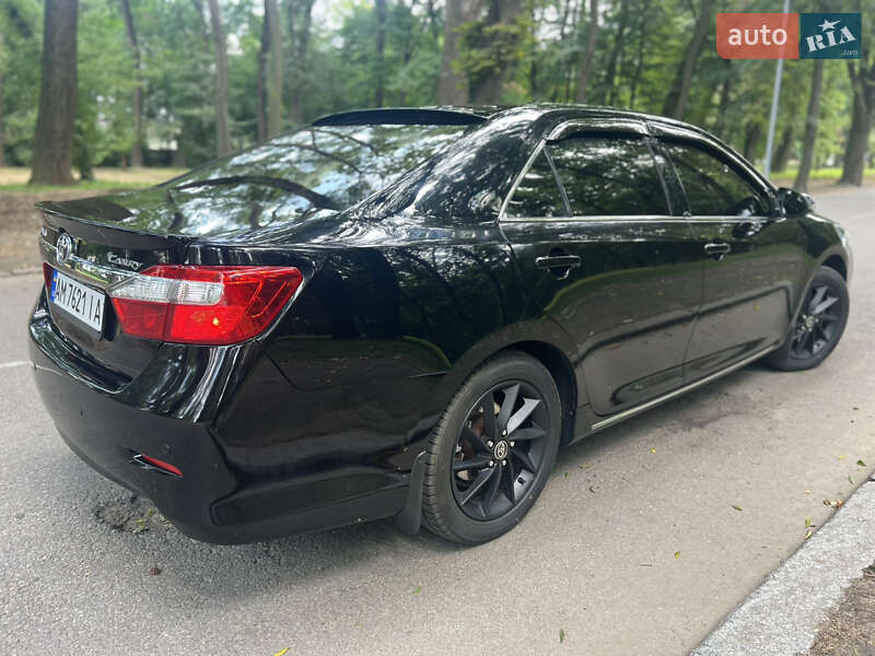 Седан Toyota Camry 2014 в Черновцах