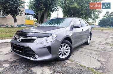 Седан Toyota Camry 2016 в Черкасах