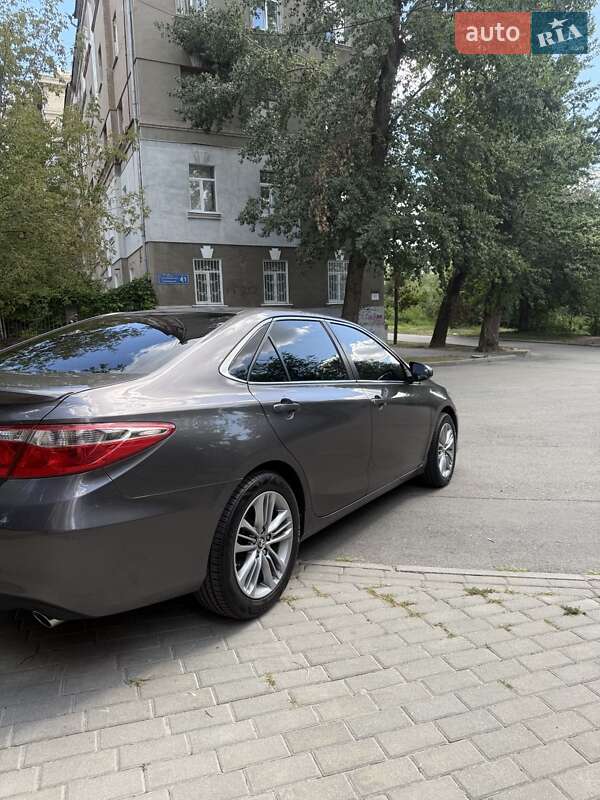 Седан Toyota Camry 2016 в Харькове